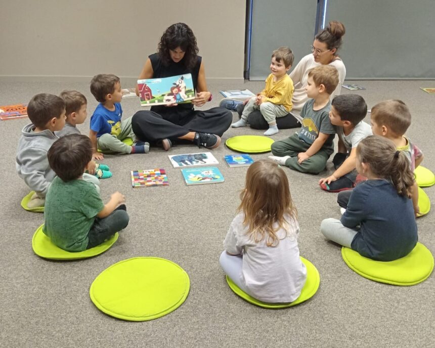 La Biblioteca Guillem de Berguedà inicia el curs amb una oferta completa de clubs de lectura per a infants i adults