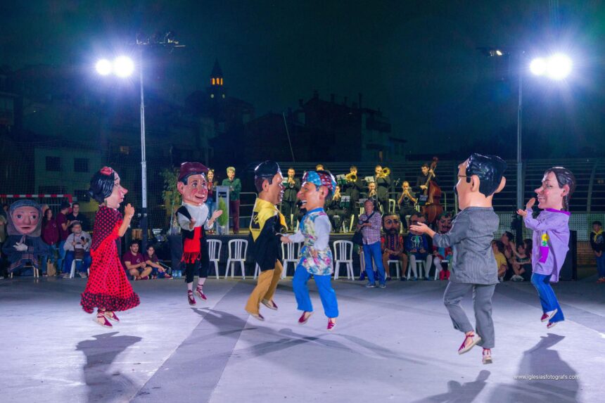 Els Nans de Puig-reig estrenen música i ball en una festa de cultura popular i reben l’apadrinament dels Nans de l’Ametlla de Merola