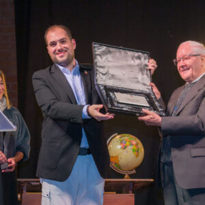 (C)Manel Iglesias Puig-reig ret homenatge a Mossèn Josep Solà i el nomena Fill Adoptiu del municipi