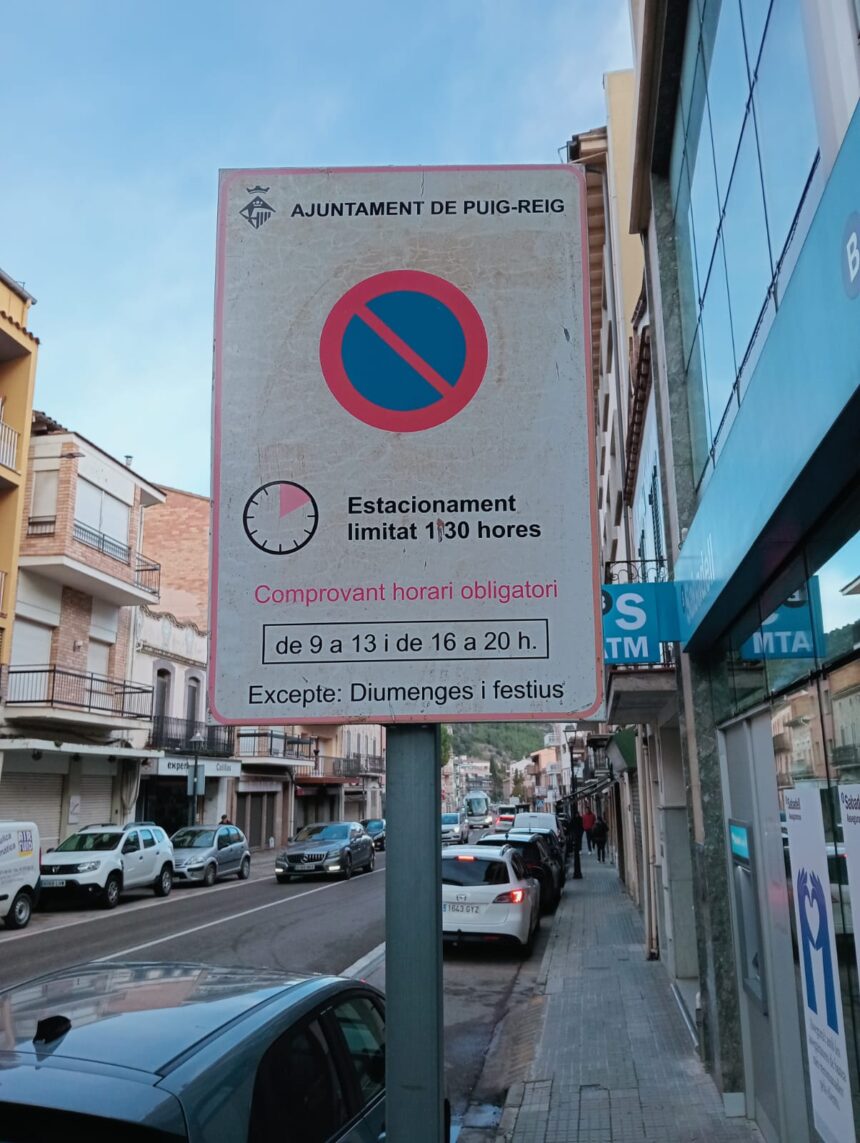 Campanya informativa sobre el bon ús de l’aparcament a Puig-reig