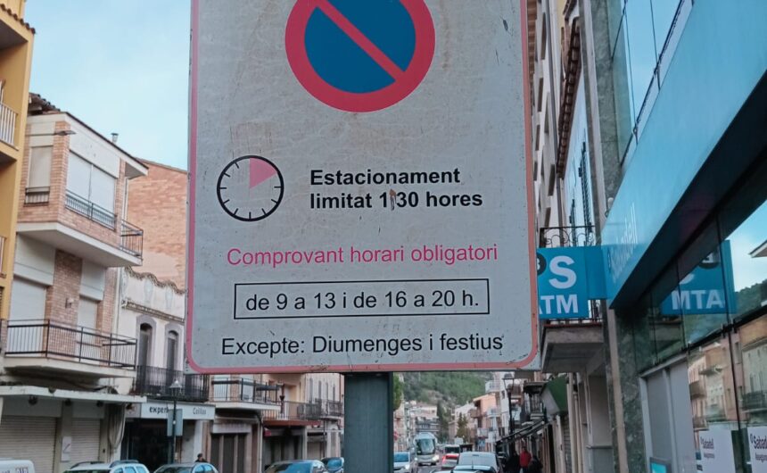 Campanya informativa sobre el bon ús de l’aparcament a Puig-reig