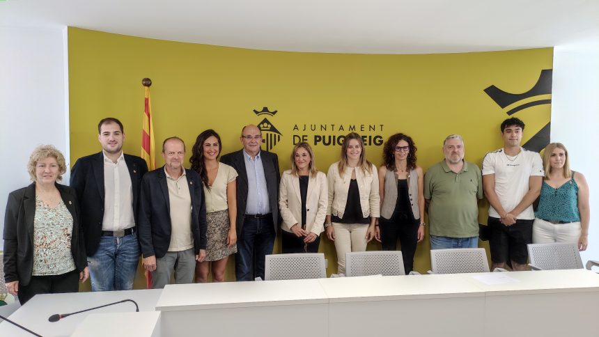 Puig-reig constitueix el nou ajuntament amb la investidura d’Eva Serra com a primera alcaldessa del municipi