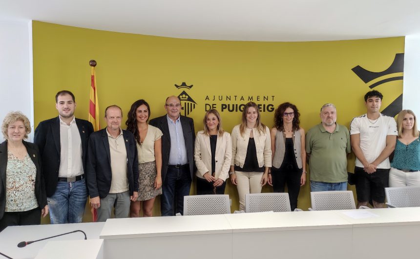 Puig-reig constitueix el nou ajuntament amb la investidura d’Eva Serra com a primera alcaldessa del municipi