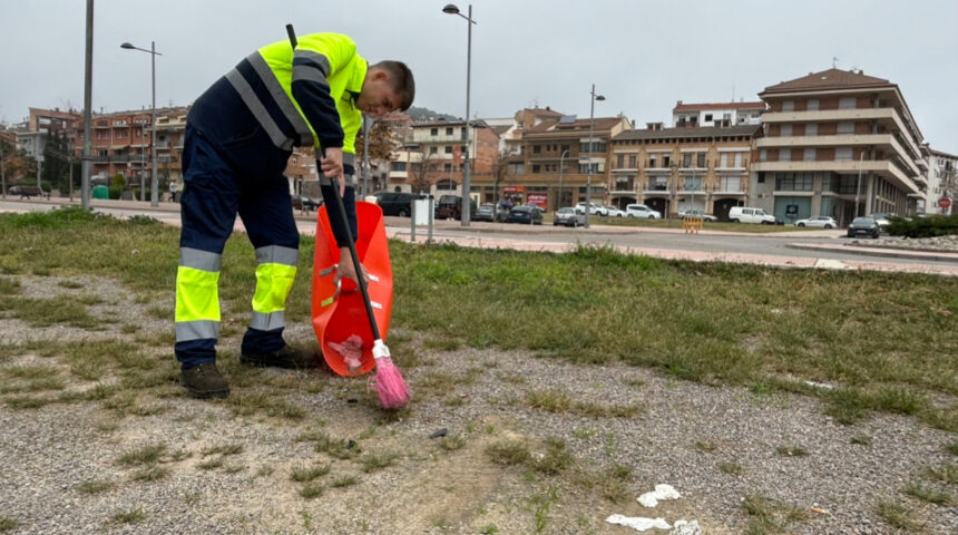 IMG_2790 Puig-reig recupera la figura de l’escombriaire per garantir una millor neteja del municipi
